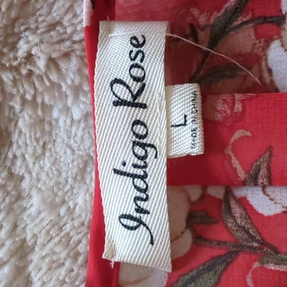 Be the Epitome of Elegance with Our Formal Event Red Floral Maxi Dress - Picture 7 of 9